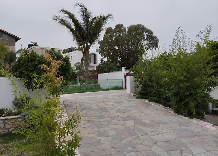 Oasis House In Filerimos Ialysos (Rhodes)