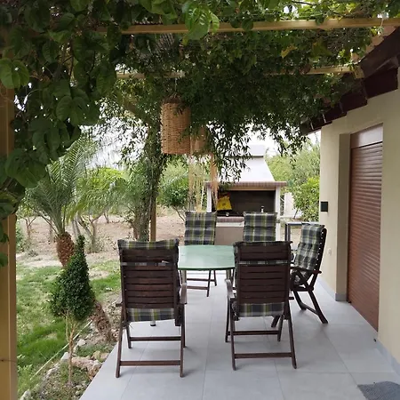 Oasis House In Filerimos