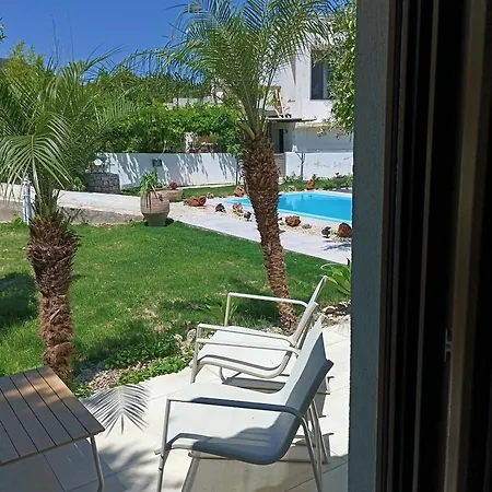 בית כפרי Oasis House In Filerimos יאליסוס