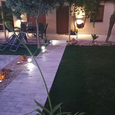 Oasis House In Filerimos יאליסוס