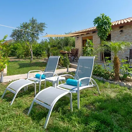 Oasis House In Filerimos Casa di campagna *