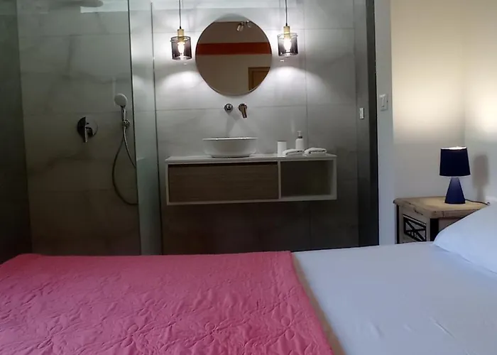 Oasis House In Filerimos Country house *